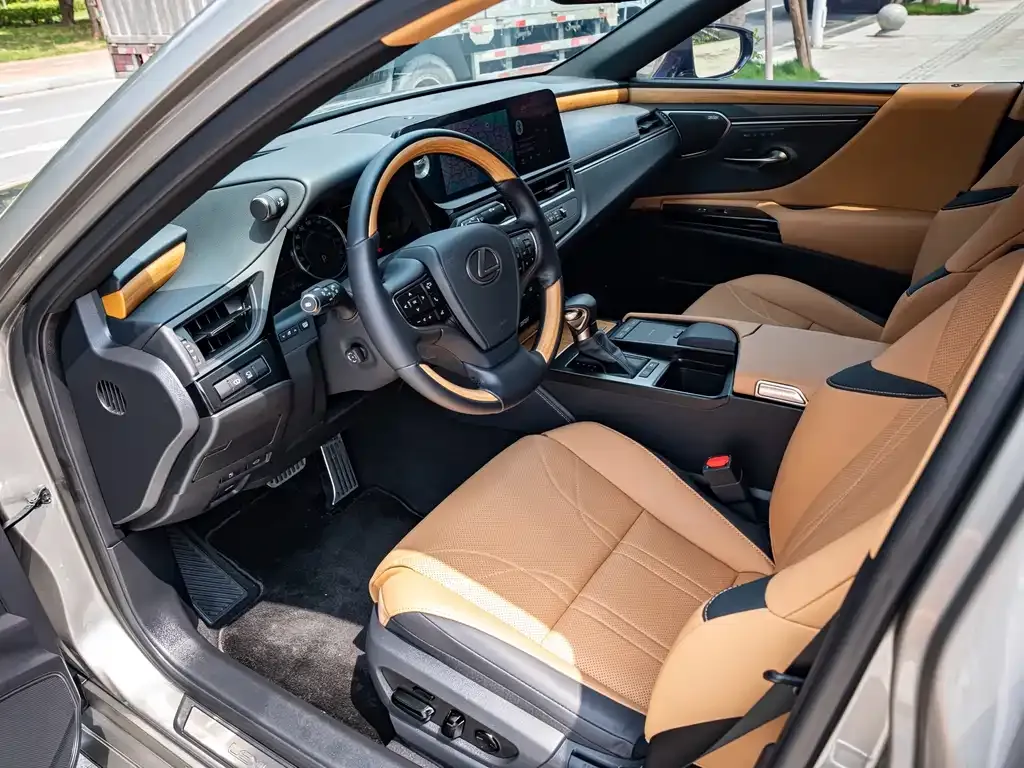 Lexus ES 2021 из CN, фото 10
