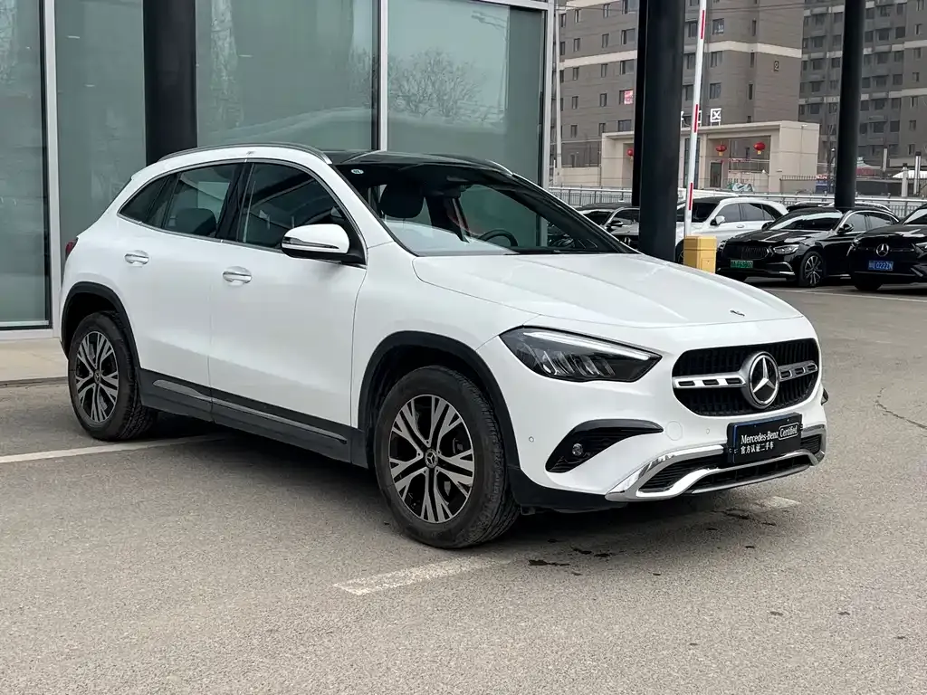 Mercedes-Benz GLA — фото 7