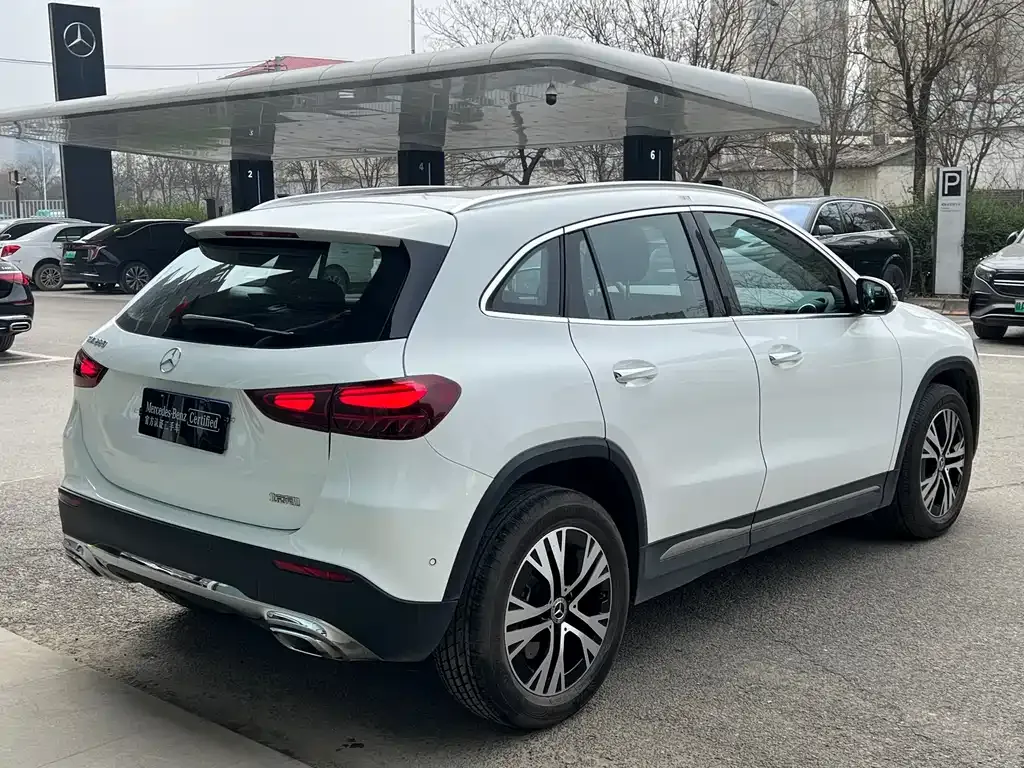 Mercedes-Benz GLA — фото 8