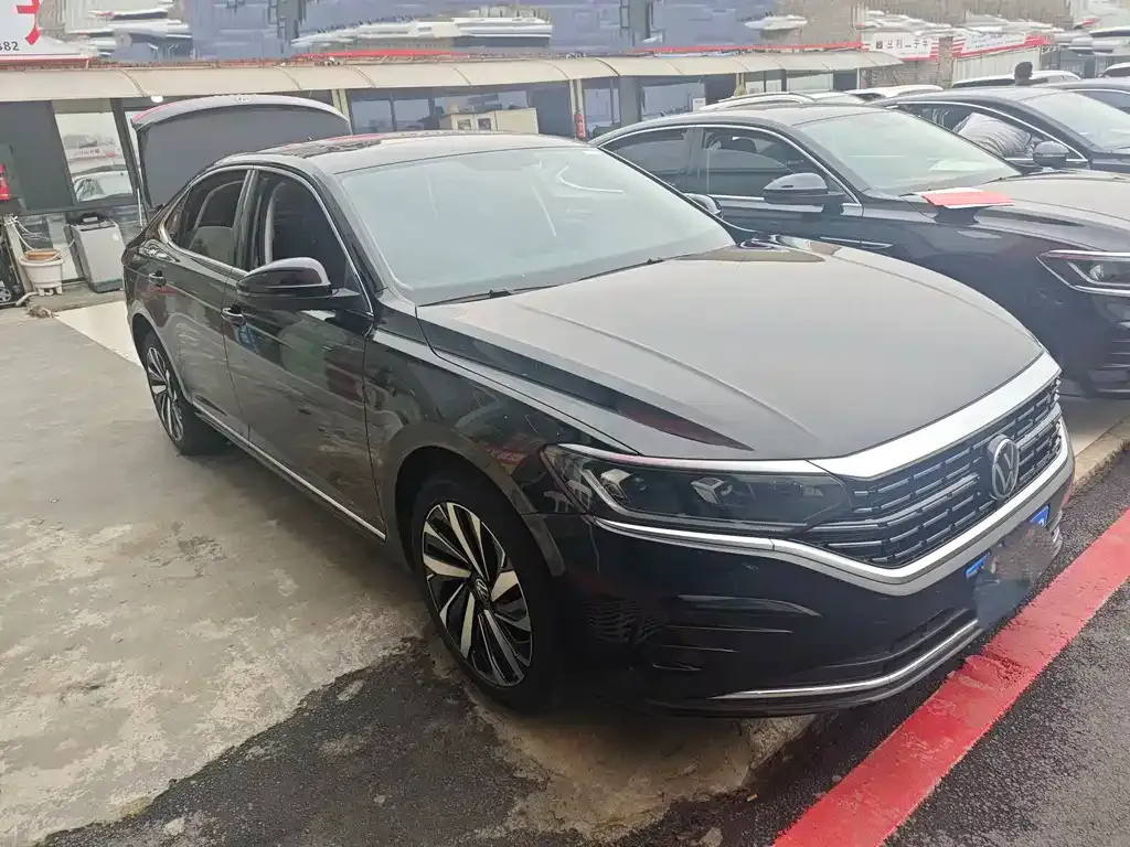 Volkswagen Passat — фото 3