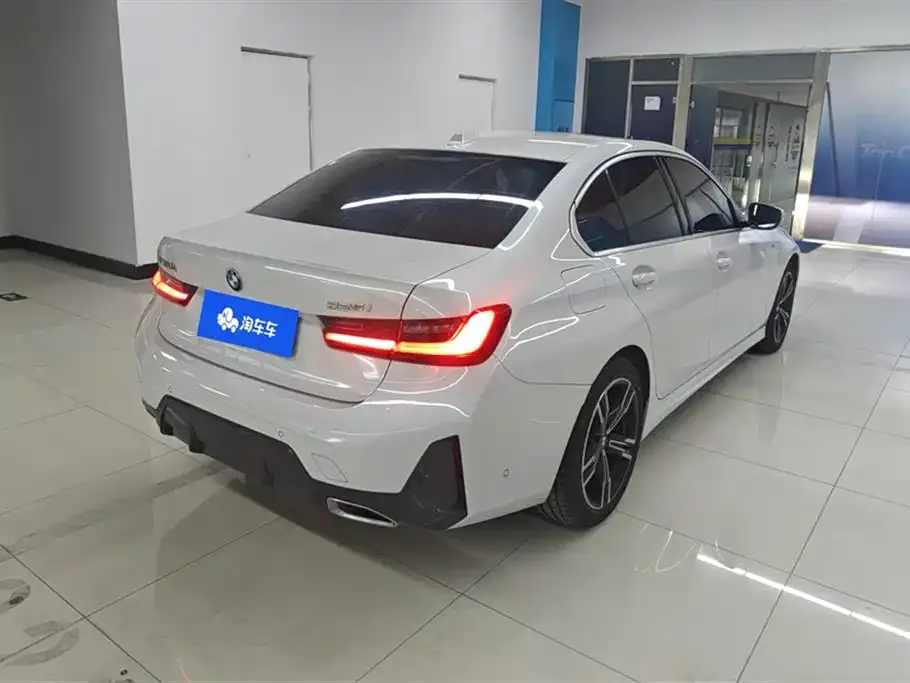 BMW 3 Series 2024 из CN, фото 2