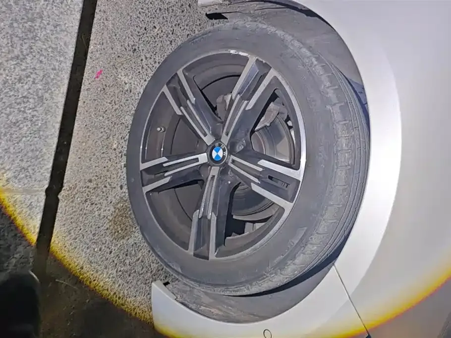 BMW 3 Series 2024 из CN, фото 7