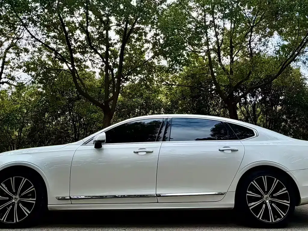 Volvo S90 — фото 8