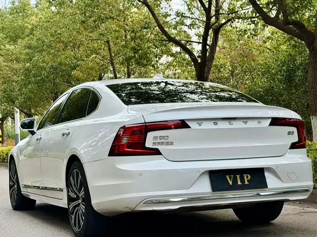 Volvo S90 — фото 3