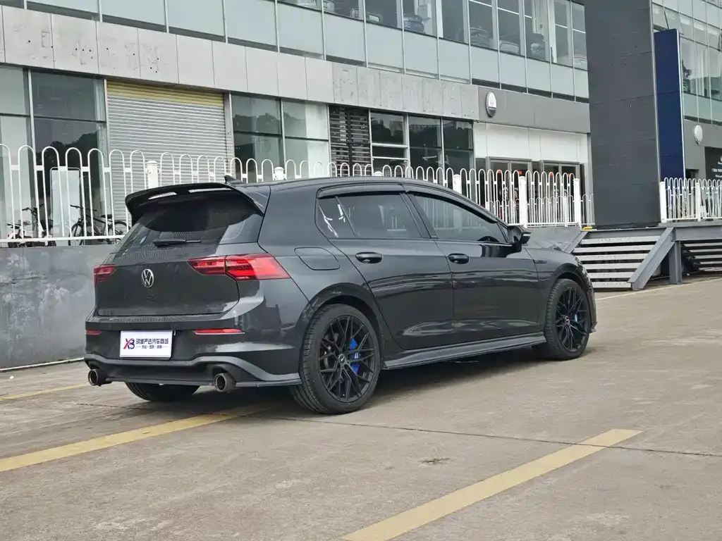 Volkswagen Golf GTI — фото 8