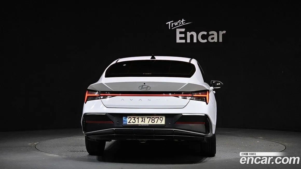 Hyundai AVANTE — фото 2