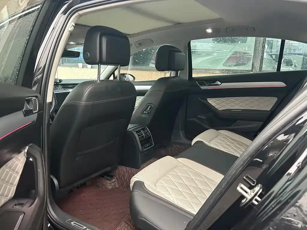 Volkswagen Magotan 2023 из CN, фото 3