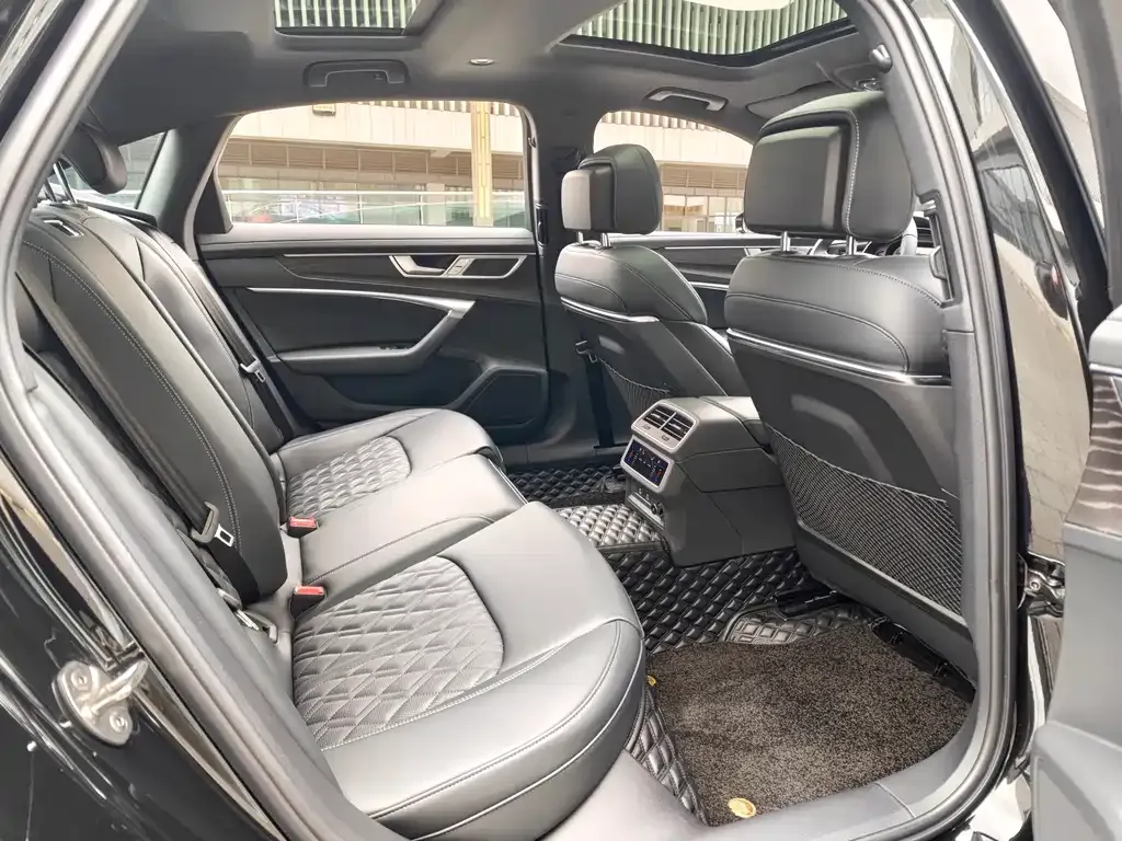 Audi A6L 2025 из CN, фото 9