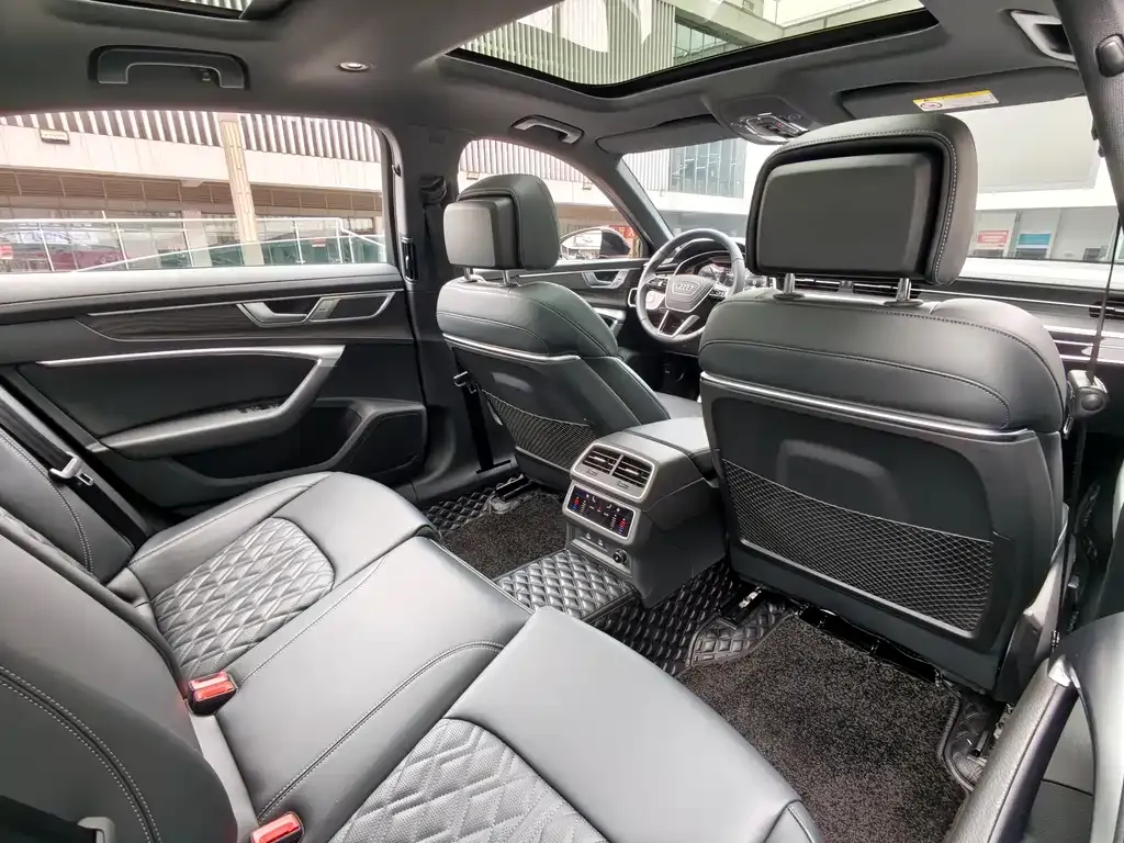 Audi A6L 2025 из CN, фото 7