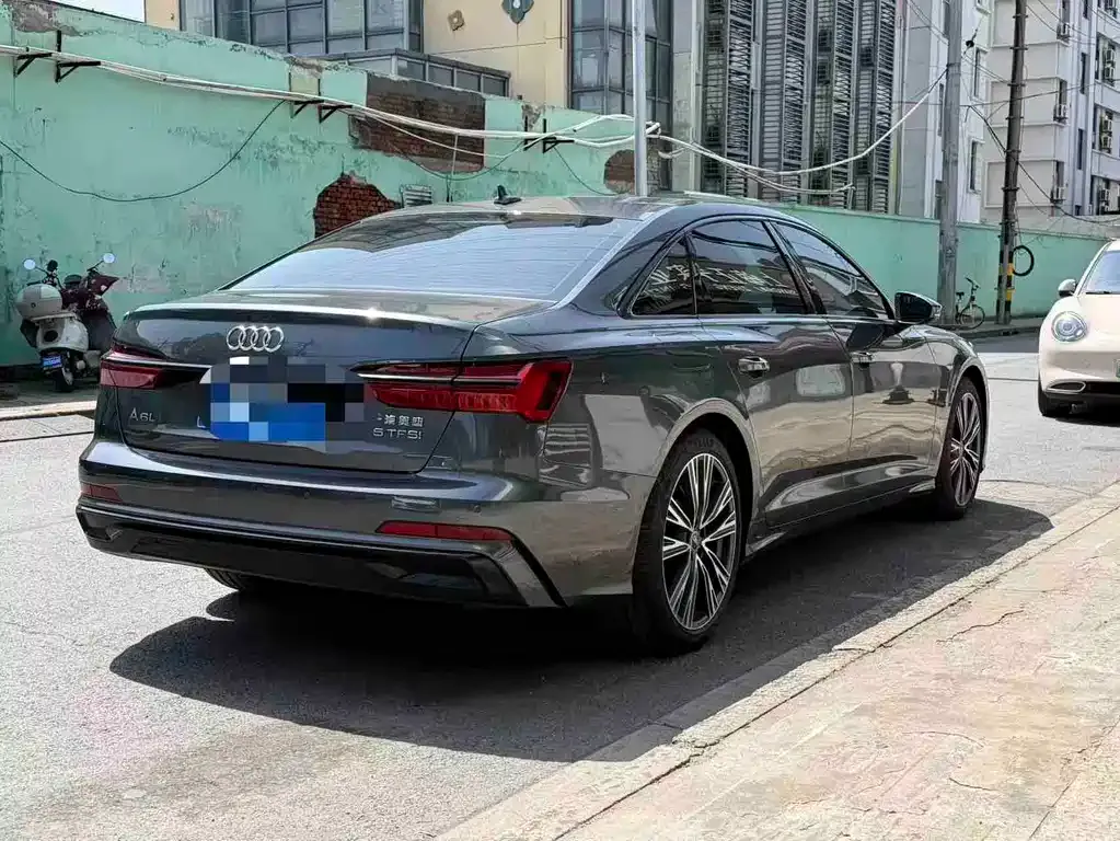 Audi A6L — фото 7
