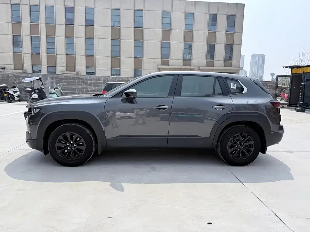 Mazda CX-50 2023 из CN, фото 2