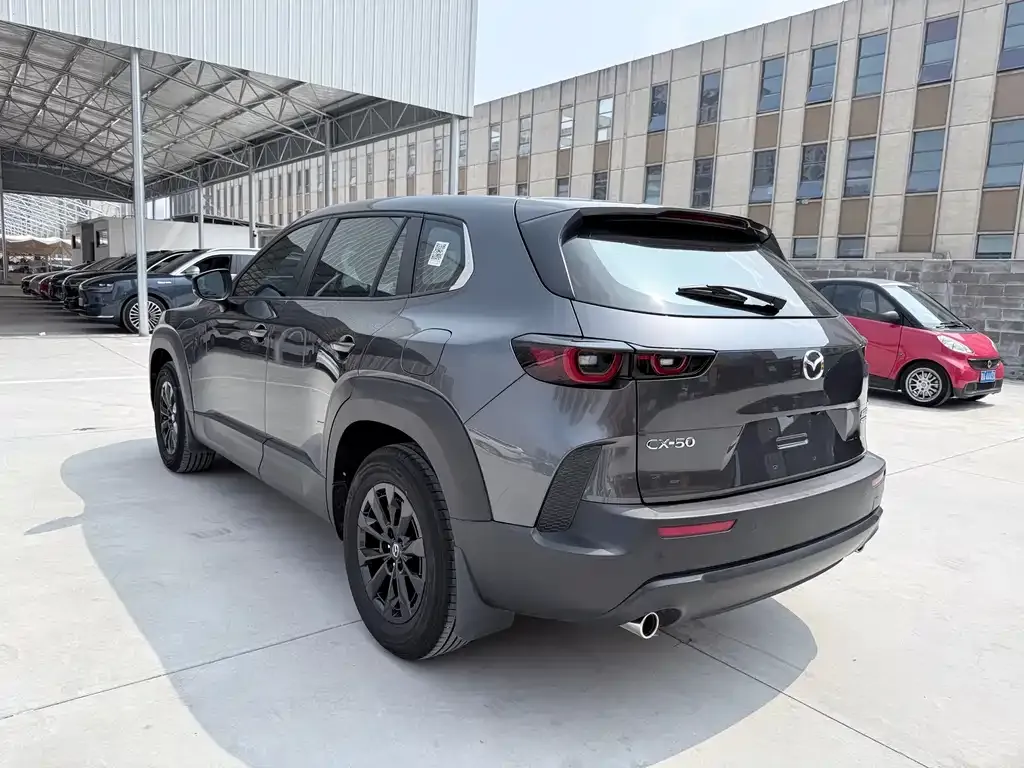 Mazda CX-50 2023 из CN, фото 8