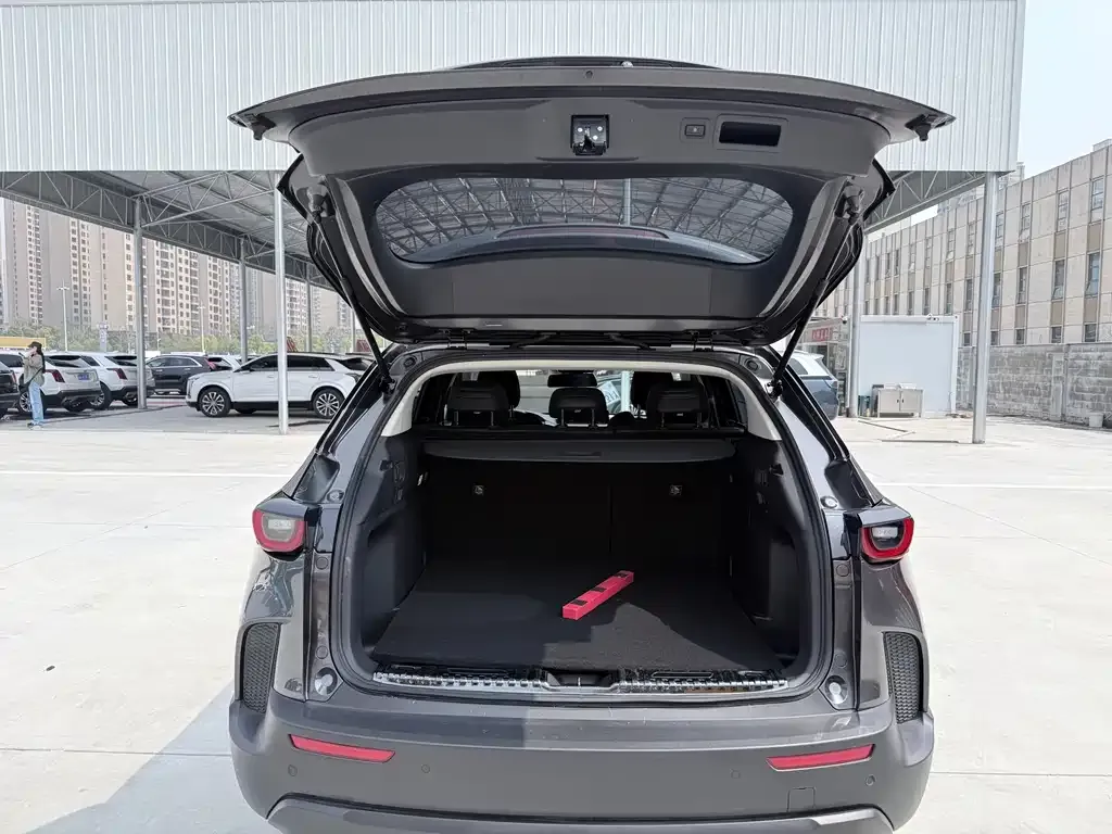 Mazda CX-50 2023 из CN, фото 7