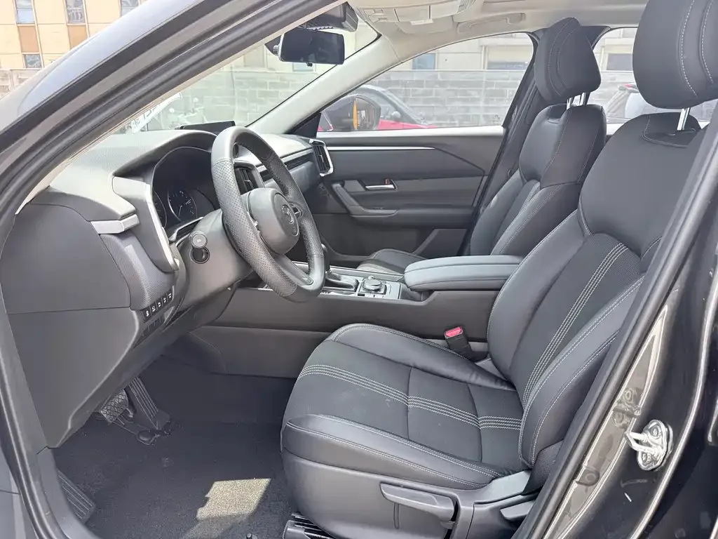 Mazda CX-50 2023 из CN, фото 10