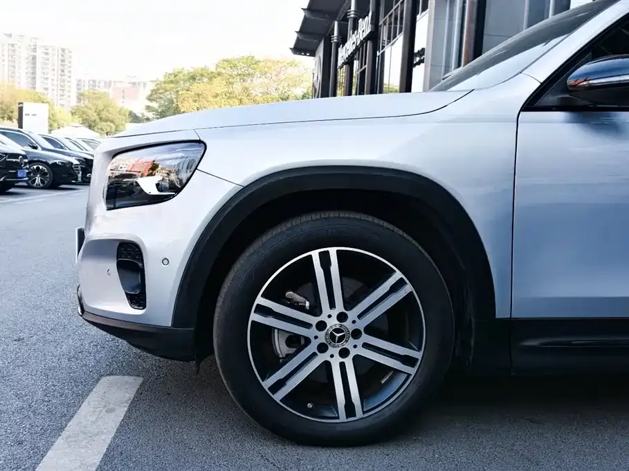 Mercedes-Benz GLB 2023 из CN, фото 2
