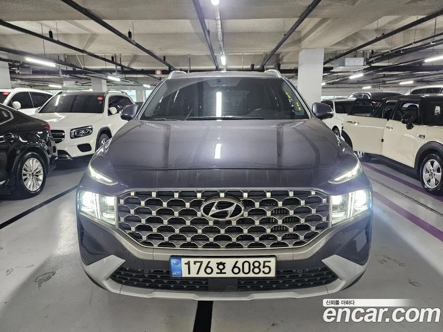 Hyundai Santafe — фото 1