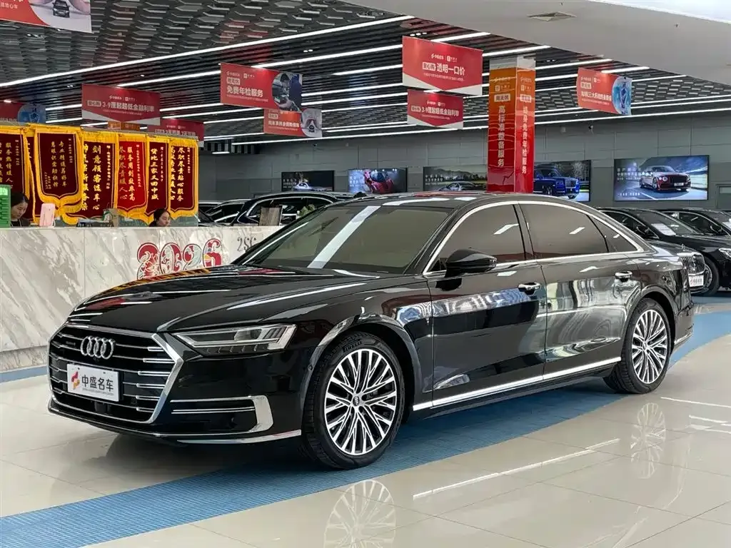 Audi A8 2022 из CN, фото 1