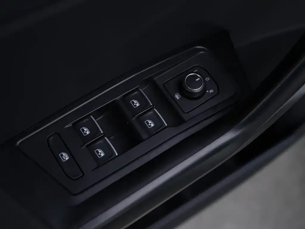 Volkswagen T-Roc 2021 из CN, фото 4