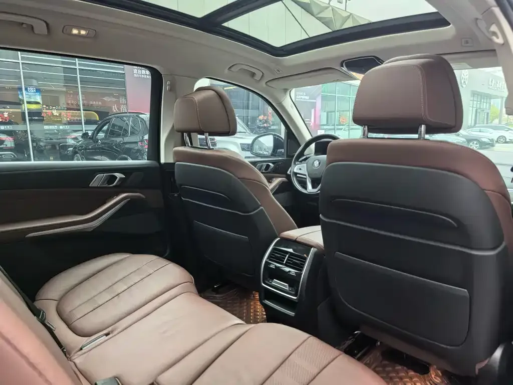BMW X7 2021 из CN, фото 2