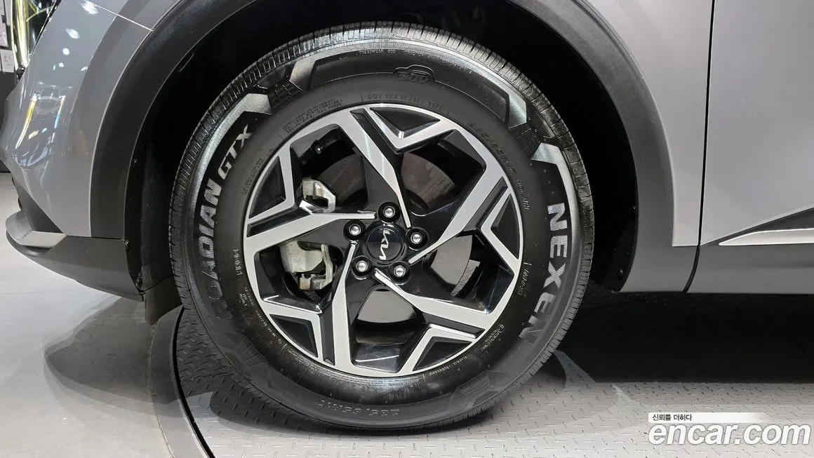 Kia Sportage — фото 10