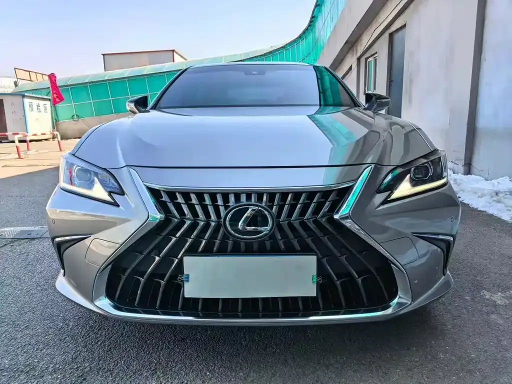 Lexus ES 2024 из CN, фото 1