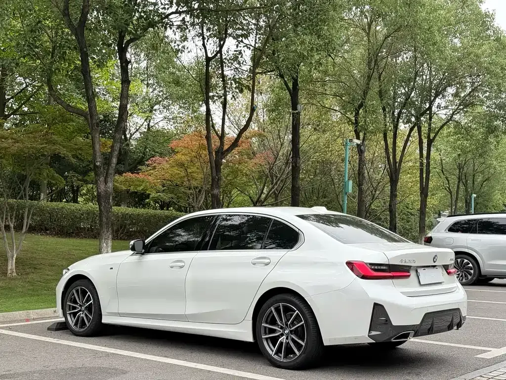 BMW 3 Series 2023 из CN, фото 9