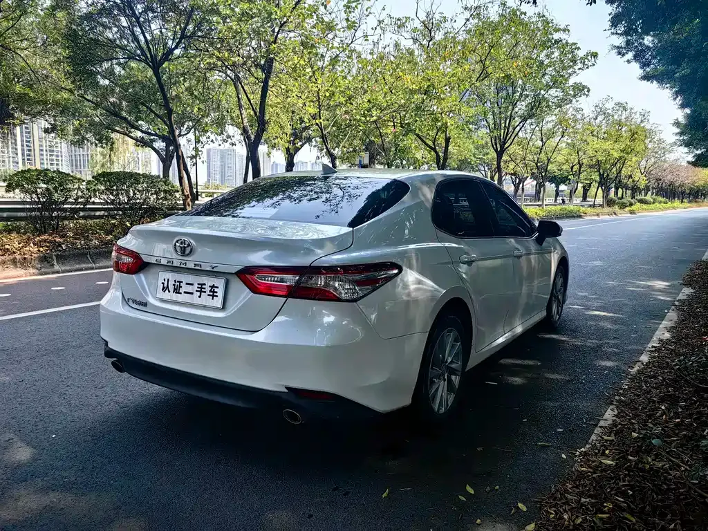 Toyota Camry 2022 из CN, фото 8