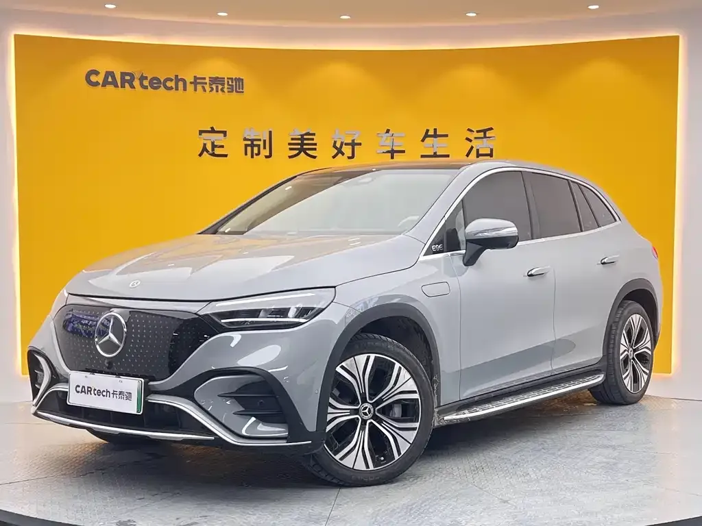 Mercedes-Benz EQE SUV — фото 1