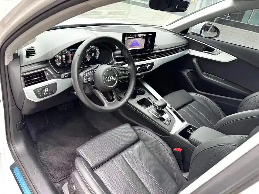 Audi A4L 2022 из CN, фото 6