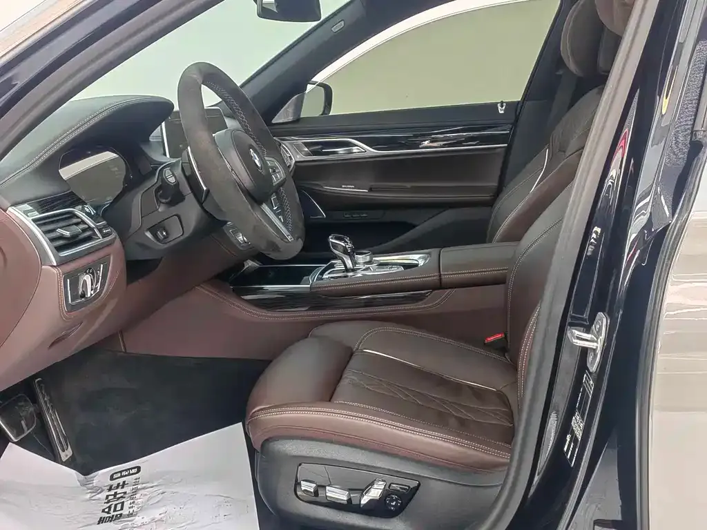 BMW 7 Series 2022 из CN, фото 10
