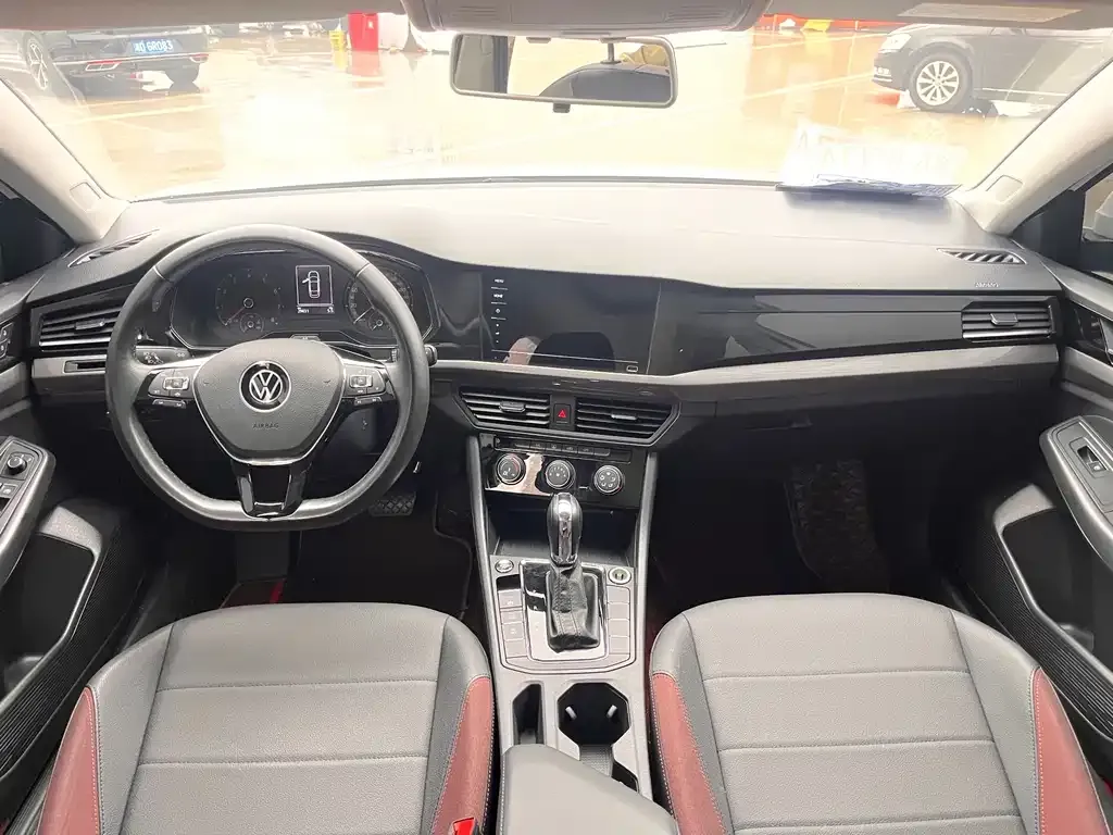 Volkswagen Bora 2022 из CN, фото 4