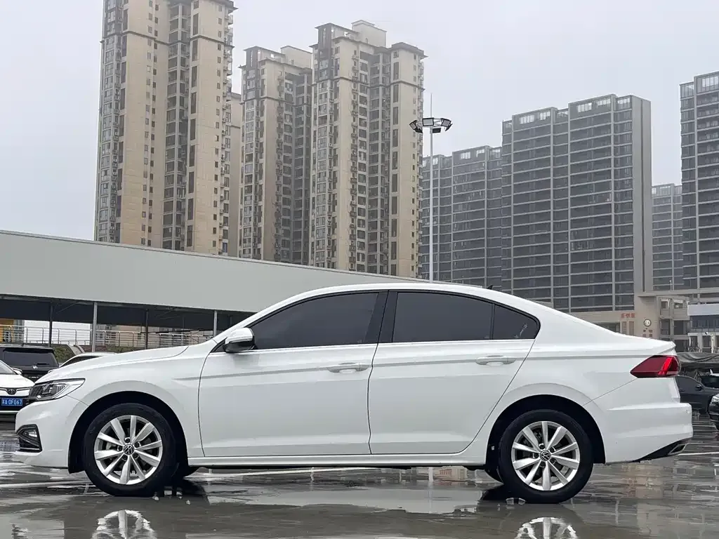Volkswagen Bora 2022 из CN, фото 10