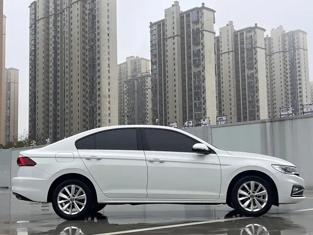 Volkswagen Bora 2022 из CN, фото 7