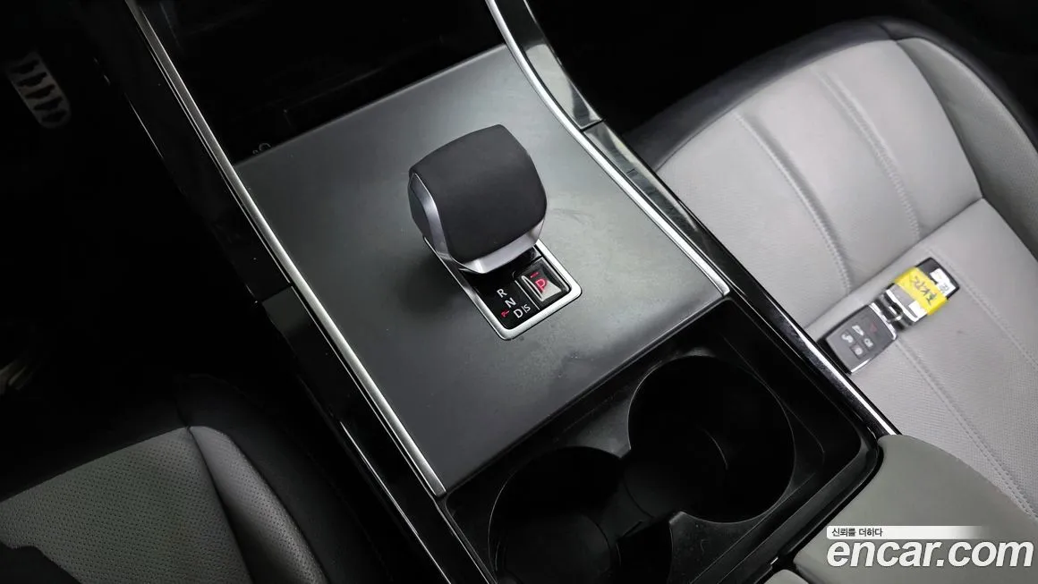 Land Rover Range Rover Evoque 2024 из KR, фото 4