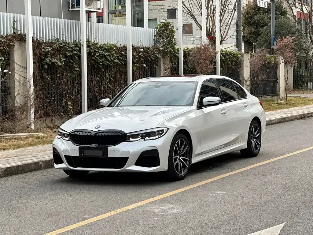 BMW 3 Series — фото 1