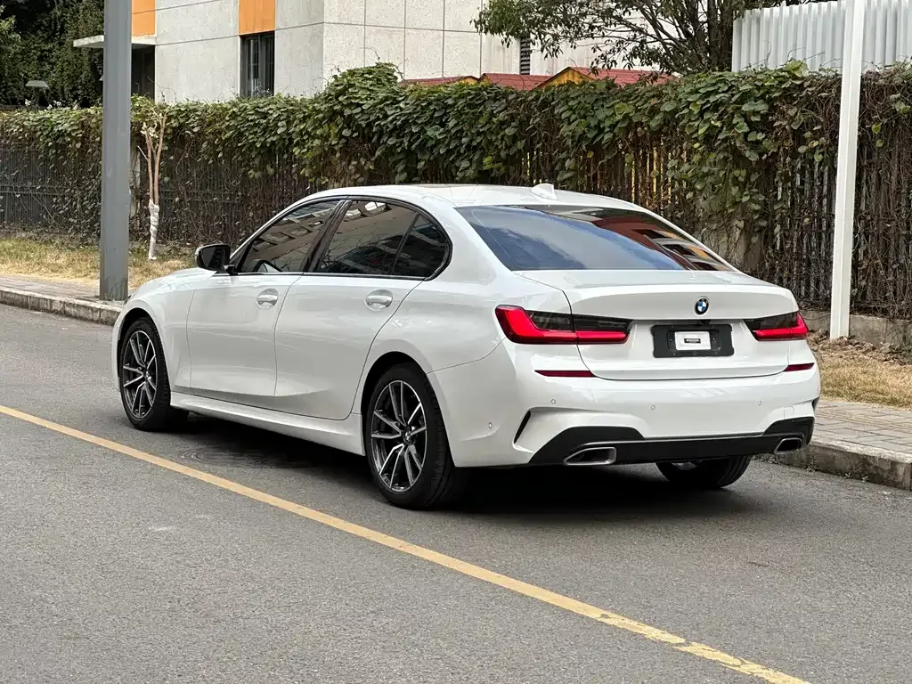 BMW 3 Series — фото 10