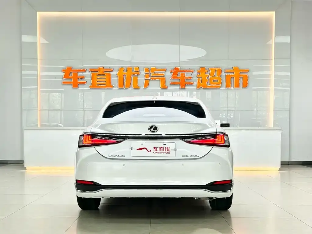 Lexus ES 2024 из CN, фото 2