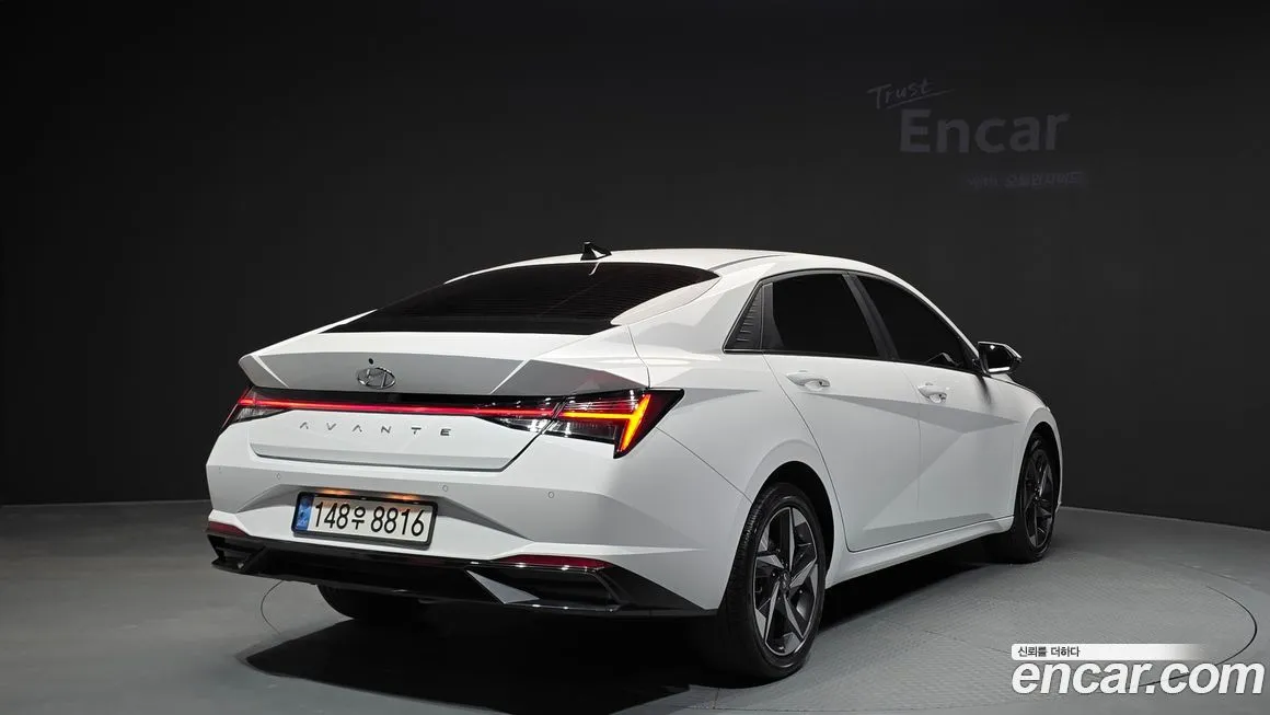 Hyundai AVANTE — фото 2