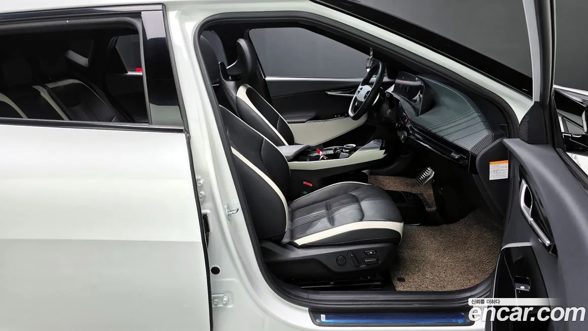 Kia EV6 2023 из KR, фото 10