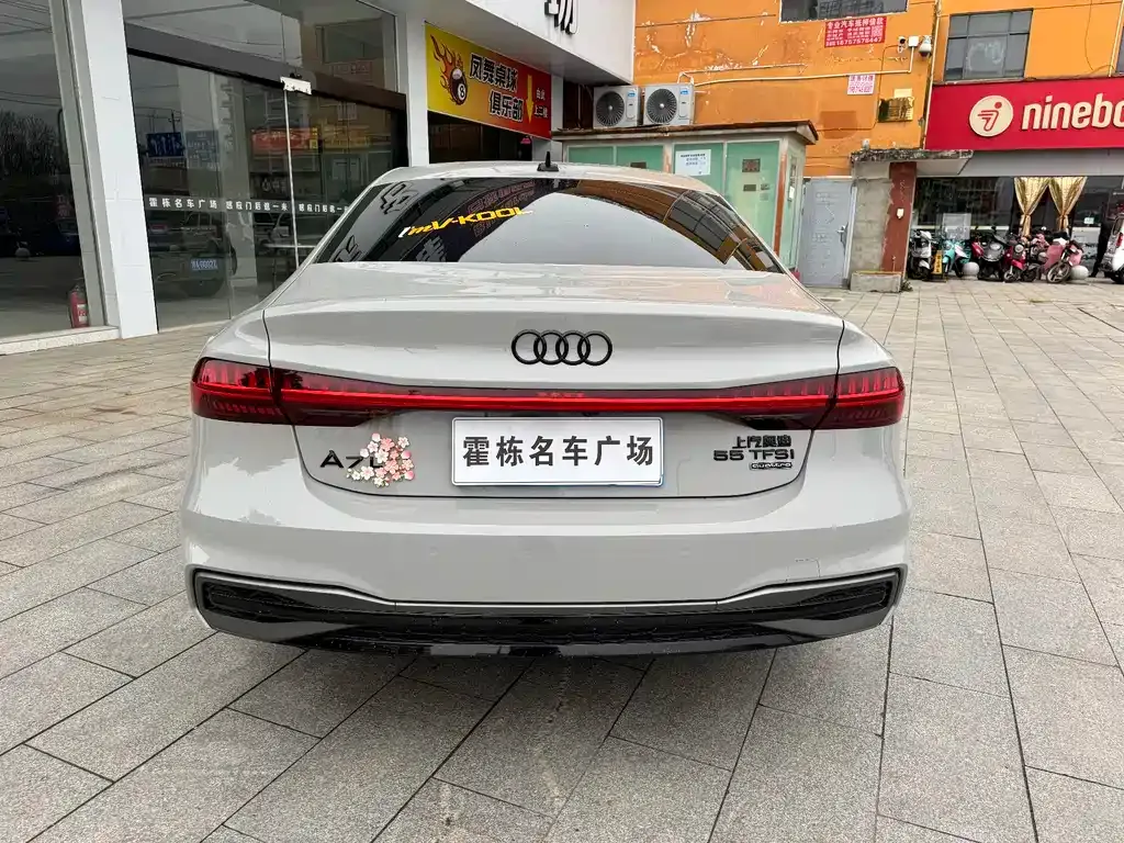 Audi A7L — фото 5
