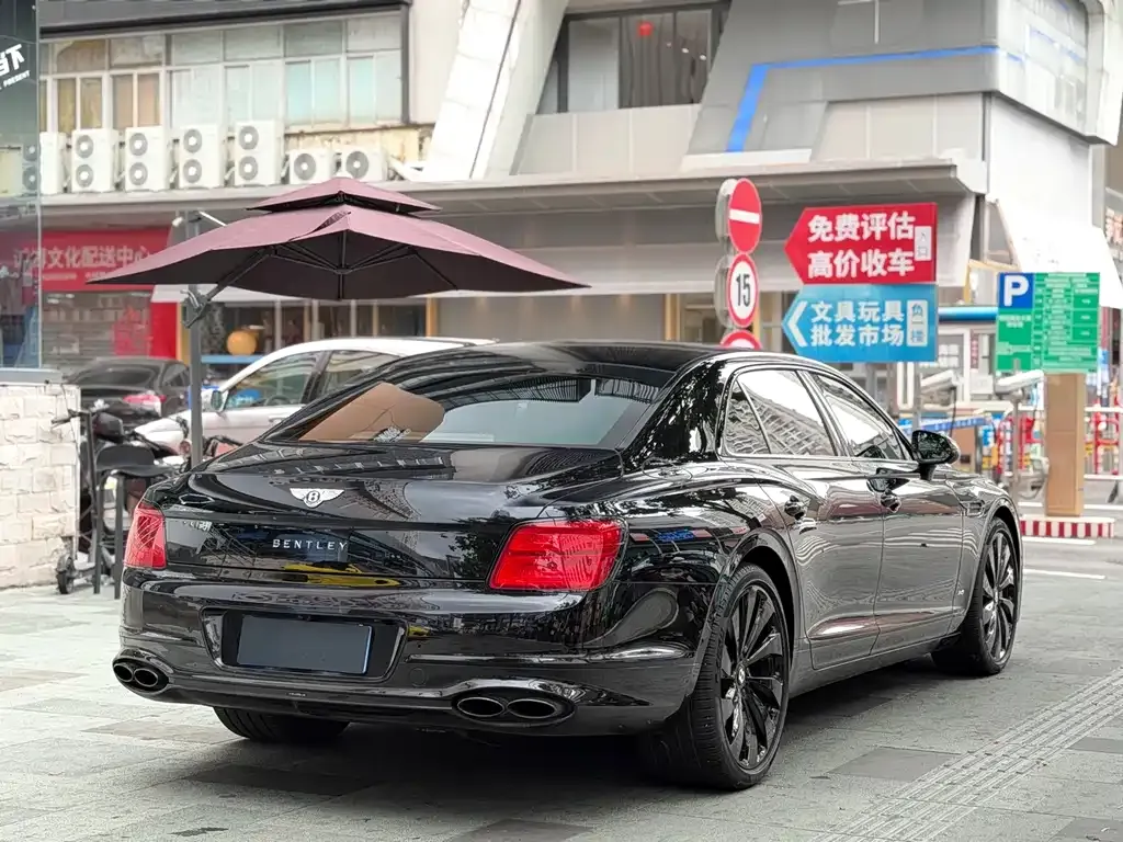 Bentley Flying Spur 2022 из CN, фото 7