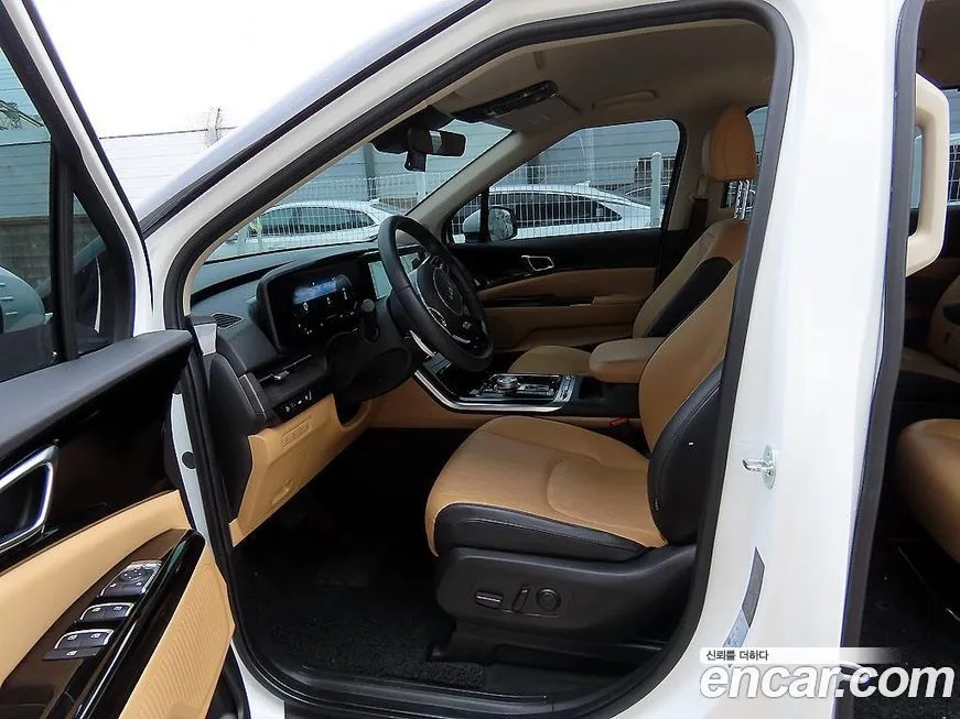 Kia Carnival — фото 10