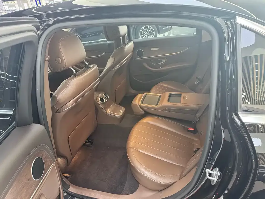 Mercedes-Benz E-Class 2021 из CN, фото 9