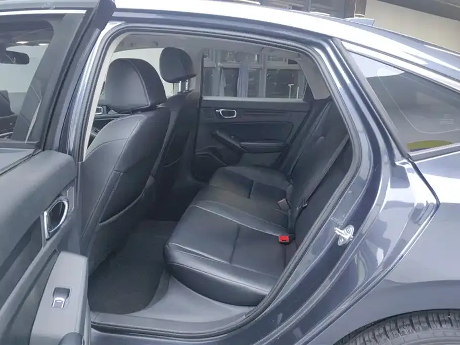 Honda Civic — фото 8