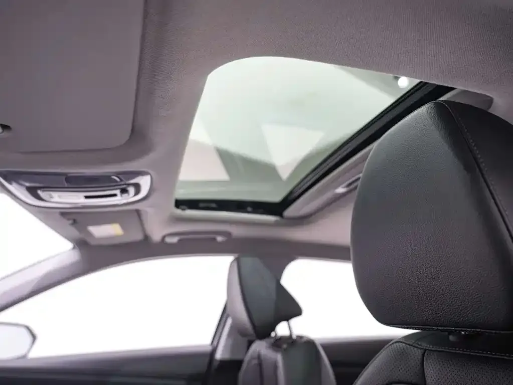 Hyundai Elantra 2024 из CN, фото 9