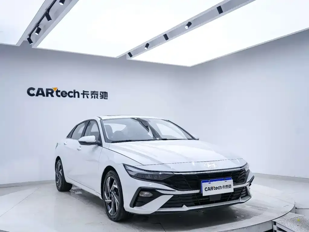 Hyundai Elantra 2024 из CN, фото 3