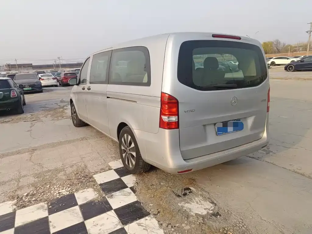 Mercedes-Benz Vito 2023 из CN, фото 5