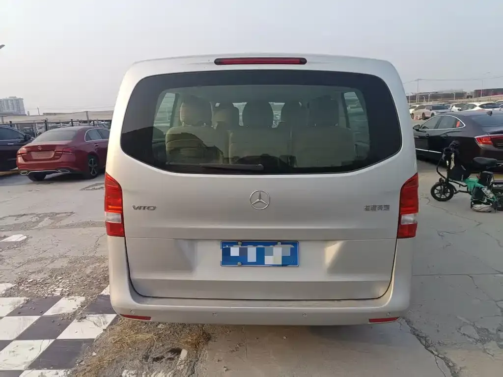 Mercedes-Benz Vito 2023 из CN, фото 9