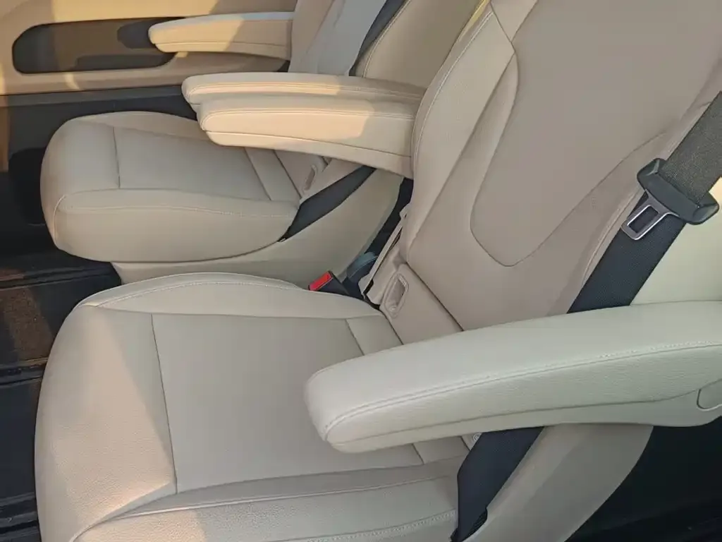 Mercedes-Benz Vito 2023 из CN, фото 2