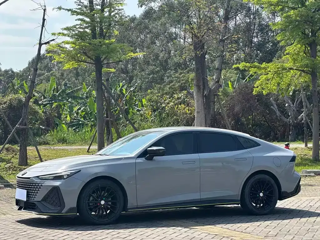 Changan UNI-V 2023 из CN, фото 1